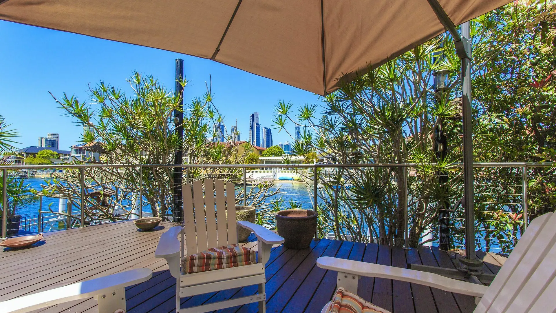 Cronin Island - Bali Island Dream Villa In Surfers Paradise