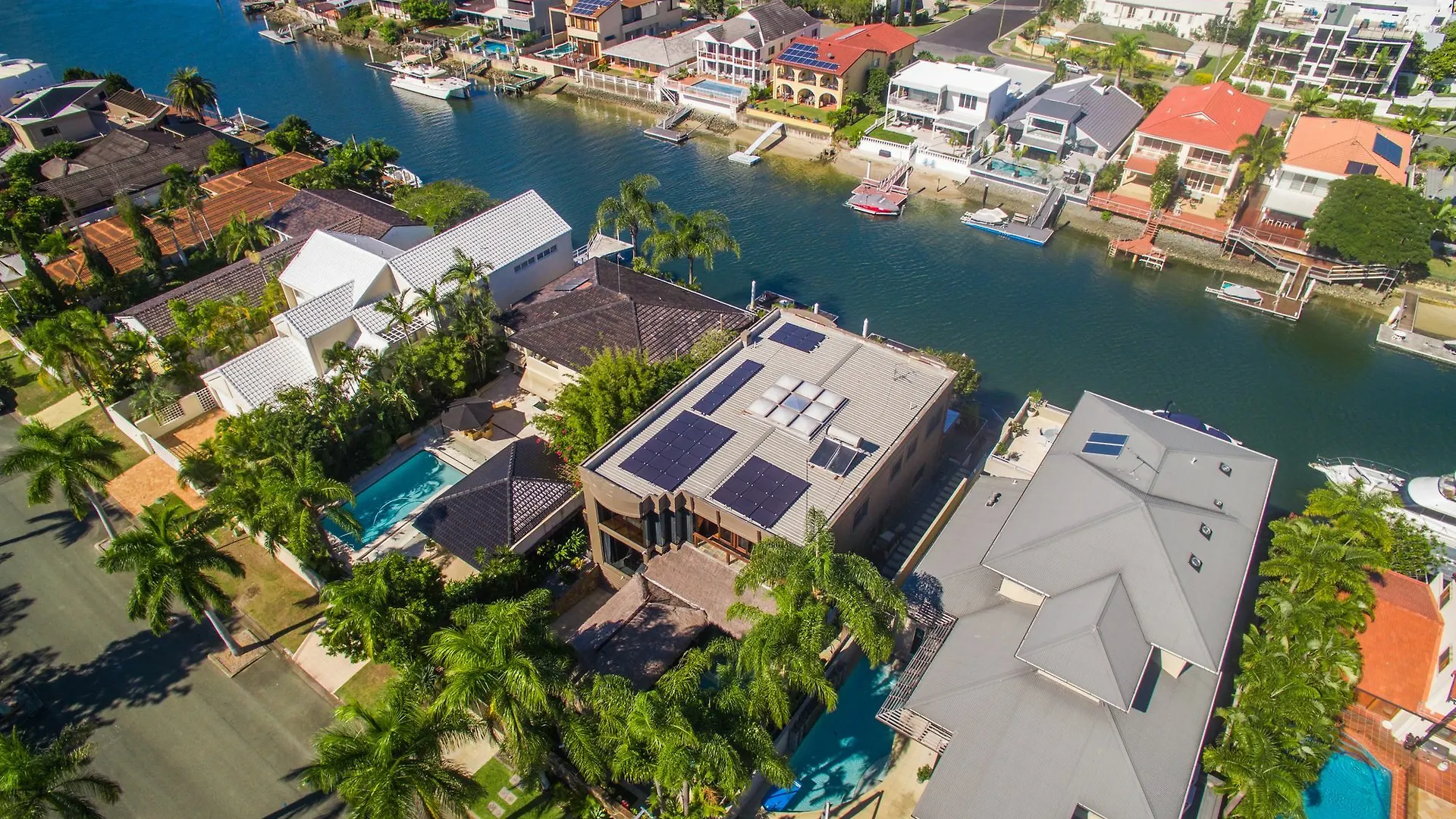 Apartman Cronin Island - Bali Island Dream Villa In Surfers Paradise Ausztrália